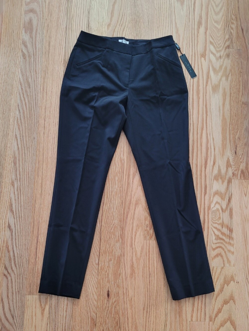 Tahari | NWT Black Tailored Pants - Size 6